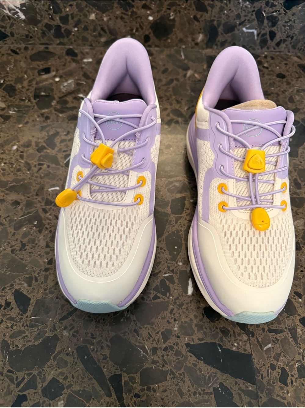 Kizik tennis shoes